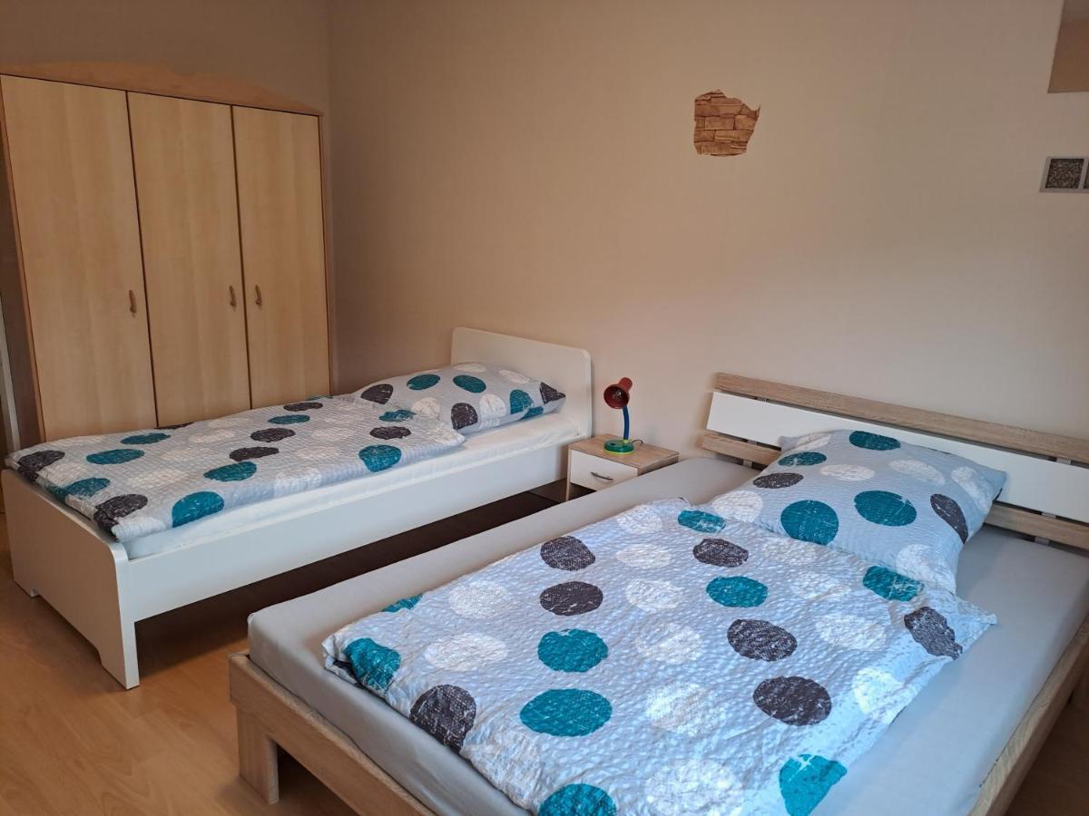Ferienwohnung Schleiten Püttlingen Екстериор снимка